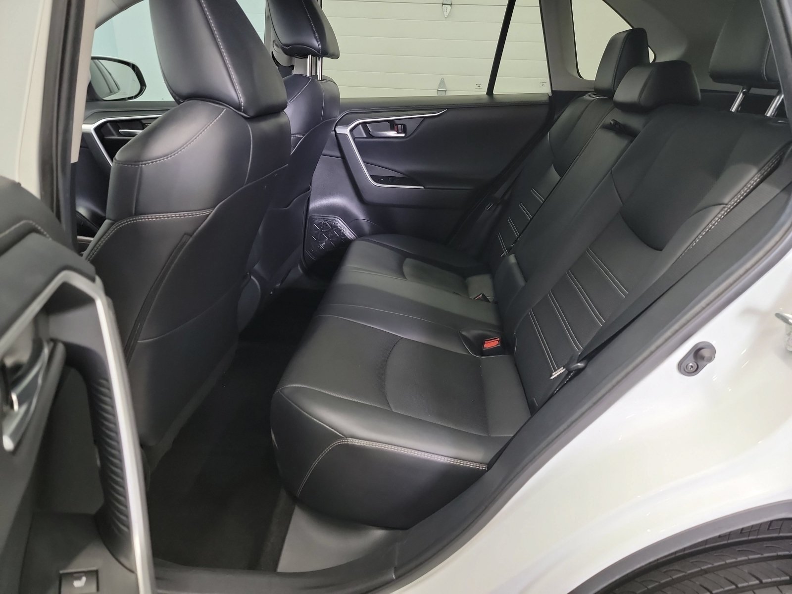 Used 2021 Toyota RAV4 Limited w/ Limited Grade Weather Package FWD image 28