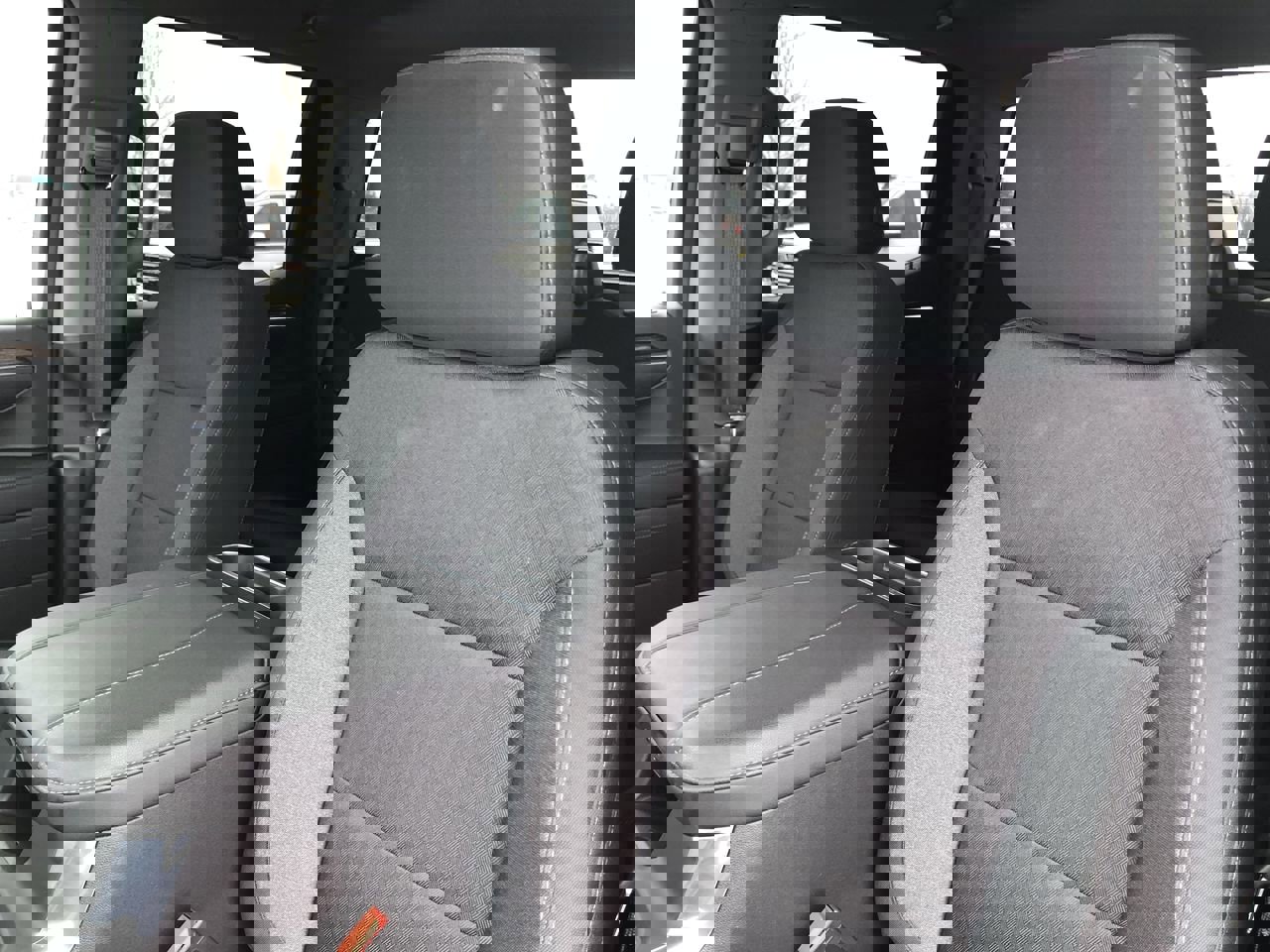 Used 2025 GMC Sierra 1500 Elevation image 13