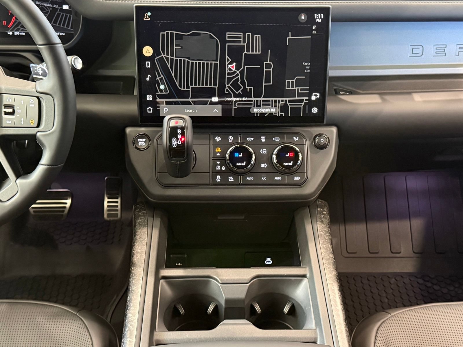 New 2026 Land Rover Defender 110 OCTA AWD/4WD image 24