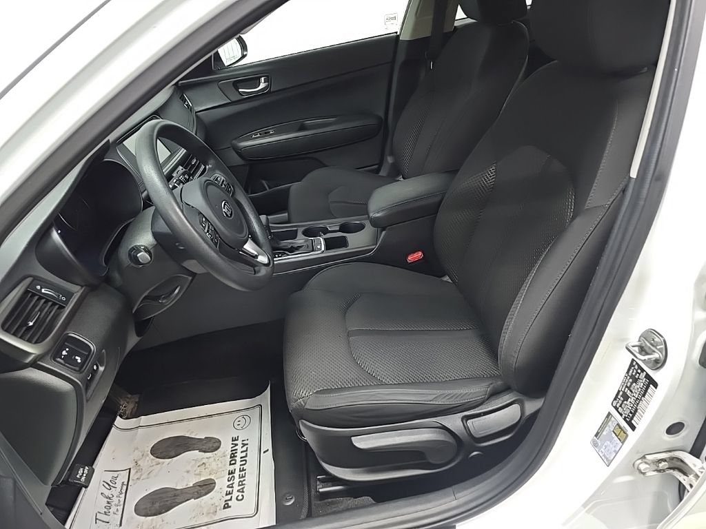 Used 2018 Kia Optima LX w/ 17" Alloy Wheels Package FWD image 29