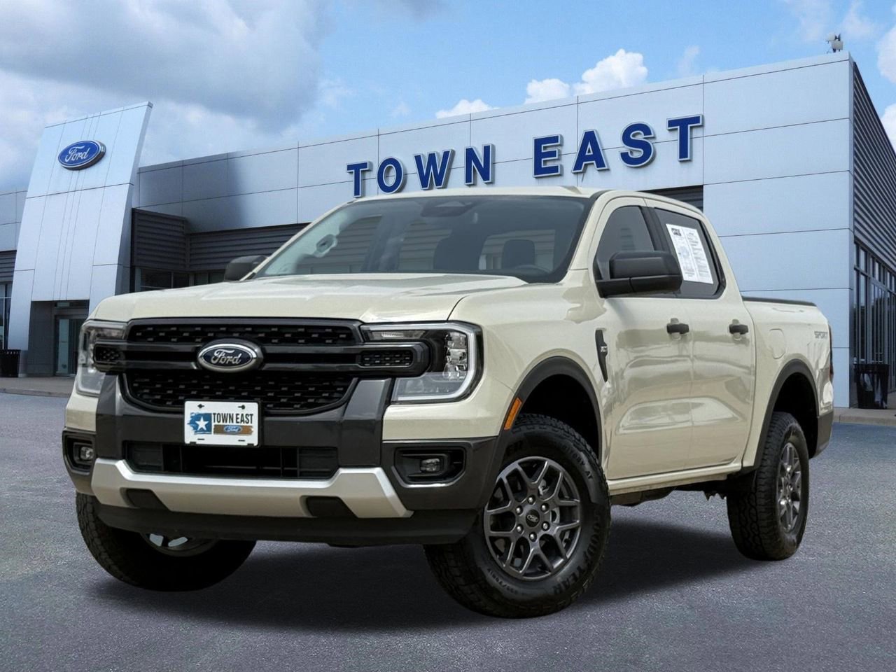 Used 2025 Ford Ranger XLT w/ Trailer Tow Package RWD image 1