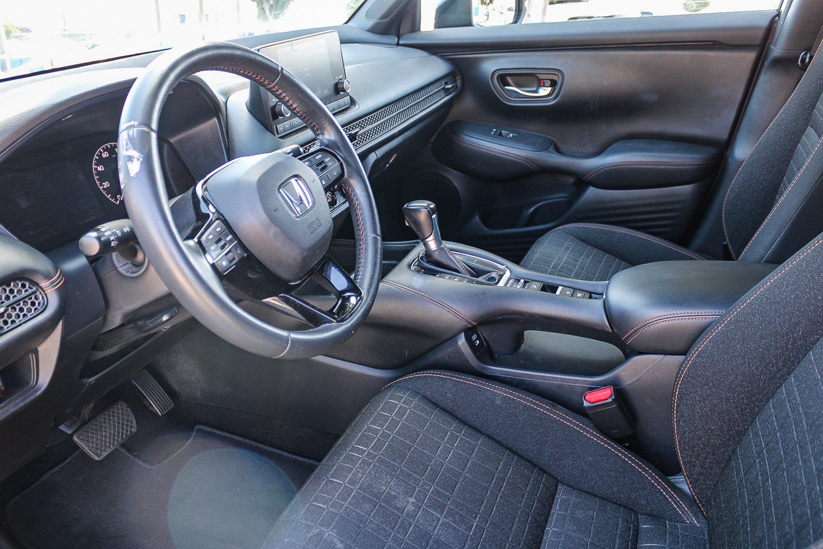 Used 2024 Honda HR-V Sport image 19
