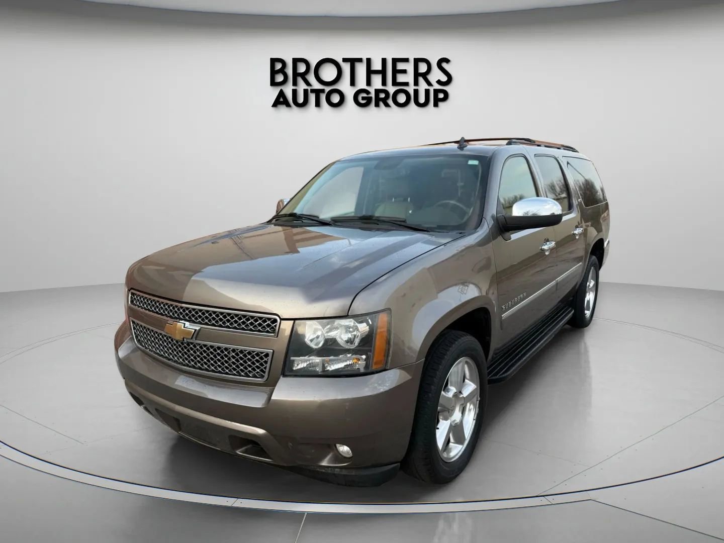 Used 2011 Chevrolet Suburban LTZ image 5