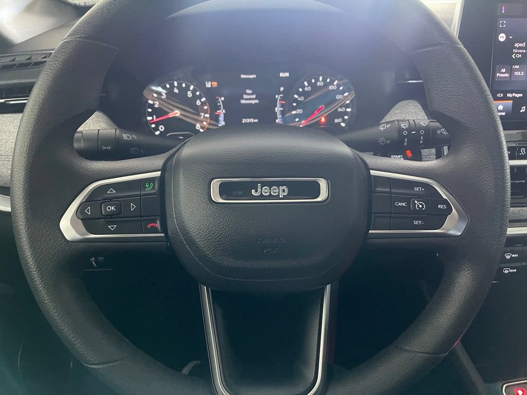 Used 2025 Jeep Compass Sport AWD/4WD image 18