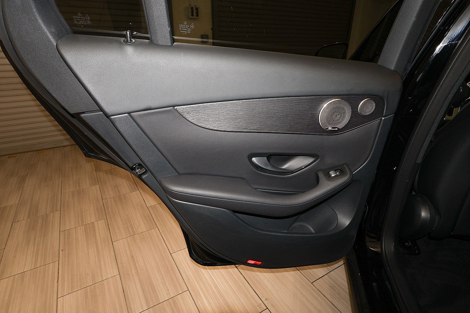 Used 2021 Mercedes-Benz GLC 300 4MATIC image 15