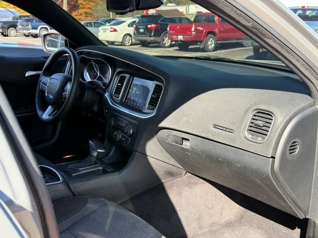 Used 2018 Dodge Charger SXT Plus w/ Driver Confidence Group image 20