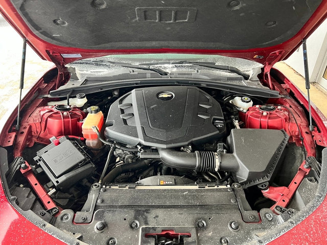 Used 2023 Chevrolet Camaro LT image 4