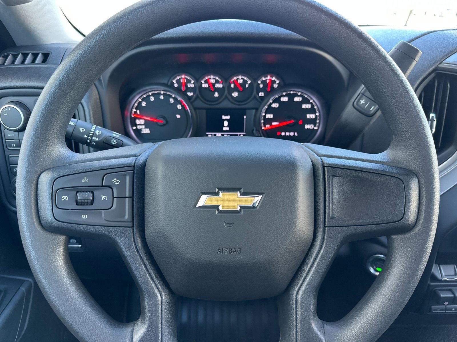 New 2026 Chevrolet Silverado 1500 W/T w/ LPO, Dark Essentials Package AWD/4WD image 23