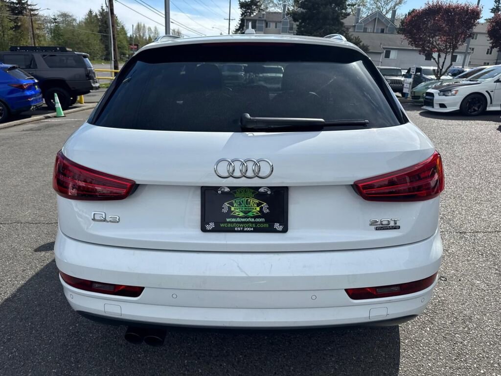 Used 2017 Audi Q3 2.0T Premium Plus w/ Premium Plus Package AWD/4WD image 10