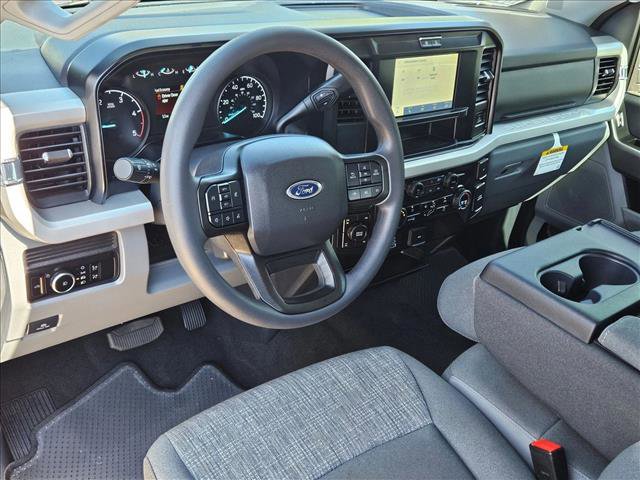 New 2026 Ford F250 XLT w/ FX4 Off-Road Package image 3