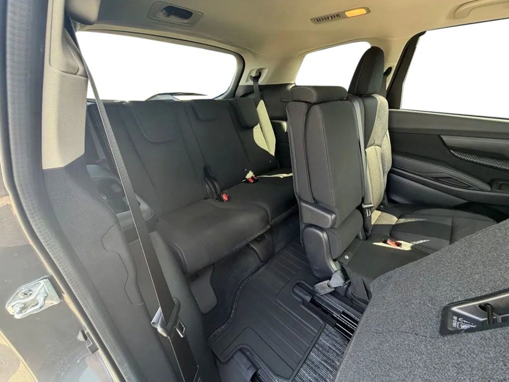 Used 2023 Subaru Ascent Premium AWD/4WD image 30