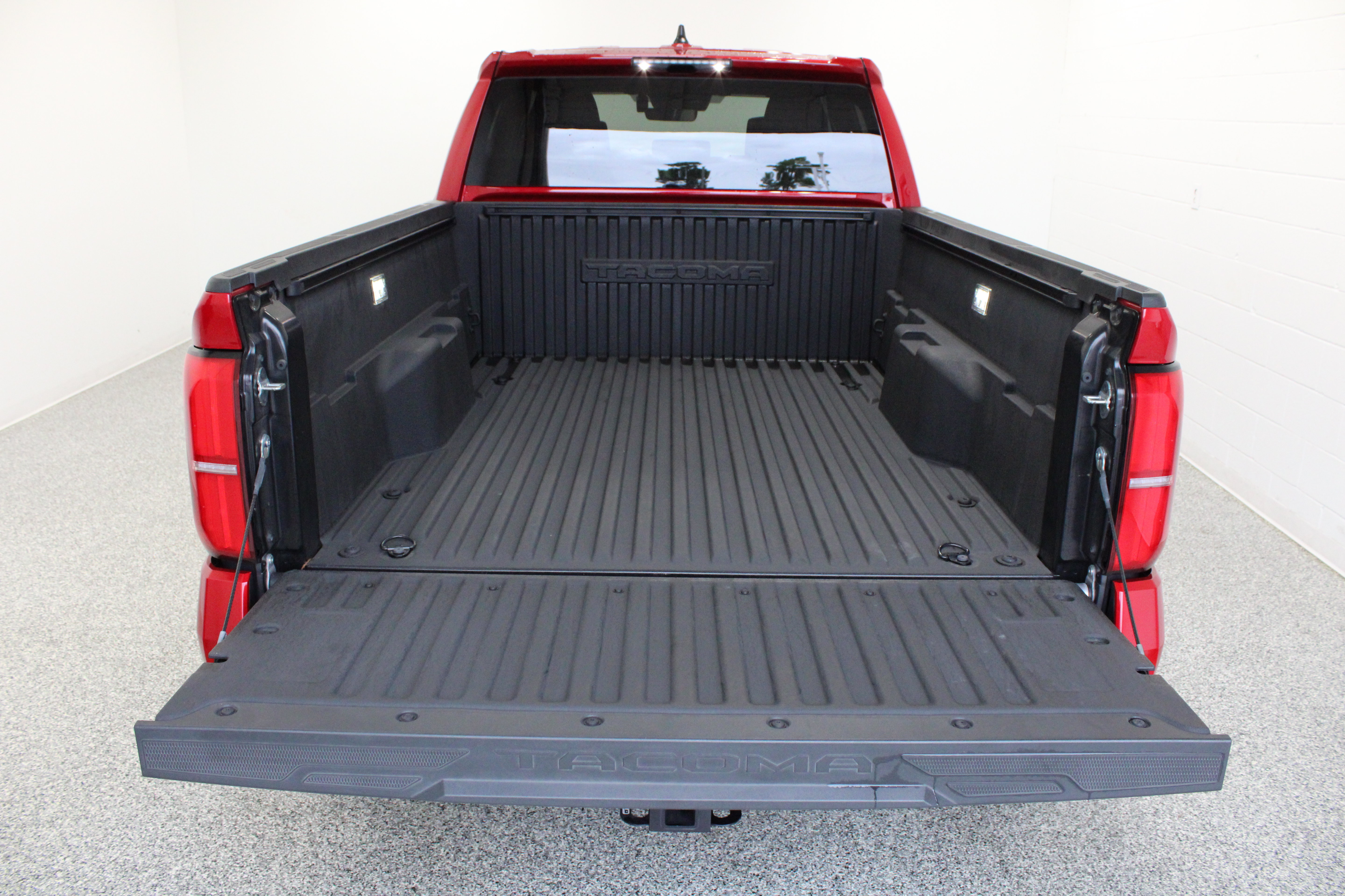 Certified 2026 Toyota Tacoma TRD Sport AWD/4WD image 9