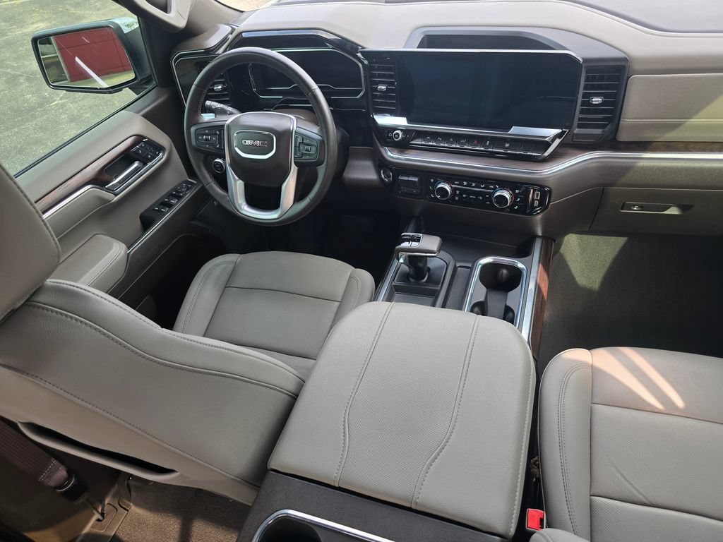 Used 2024 GMC Sierra 1500 SLT w/ SLT Premium Plus Package AWD/4WD image 23