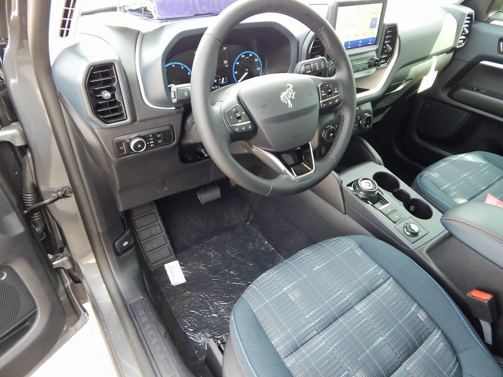 New 2024 Ford Bronco Sport Heritage w/ Heritage Convenience Package image 14
