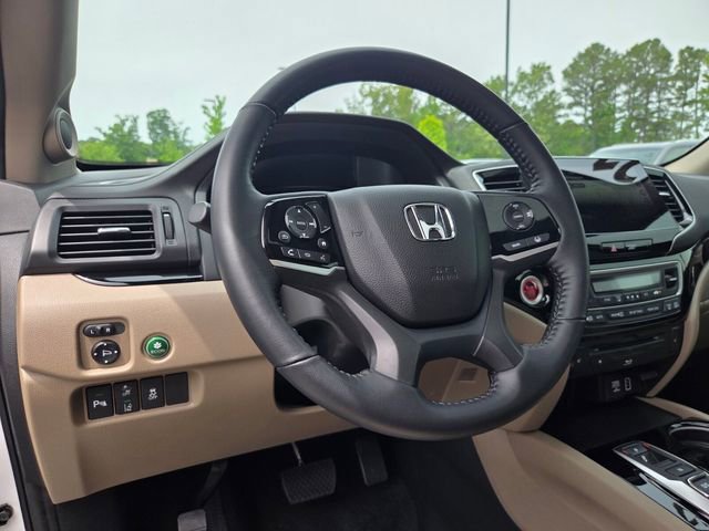 Used 2021 Honda Pilot Touring image 10