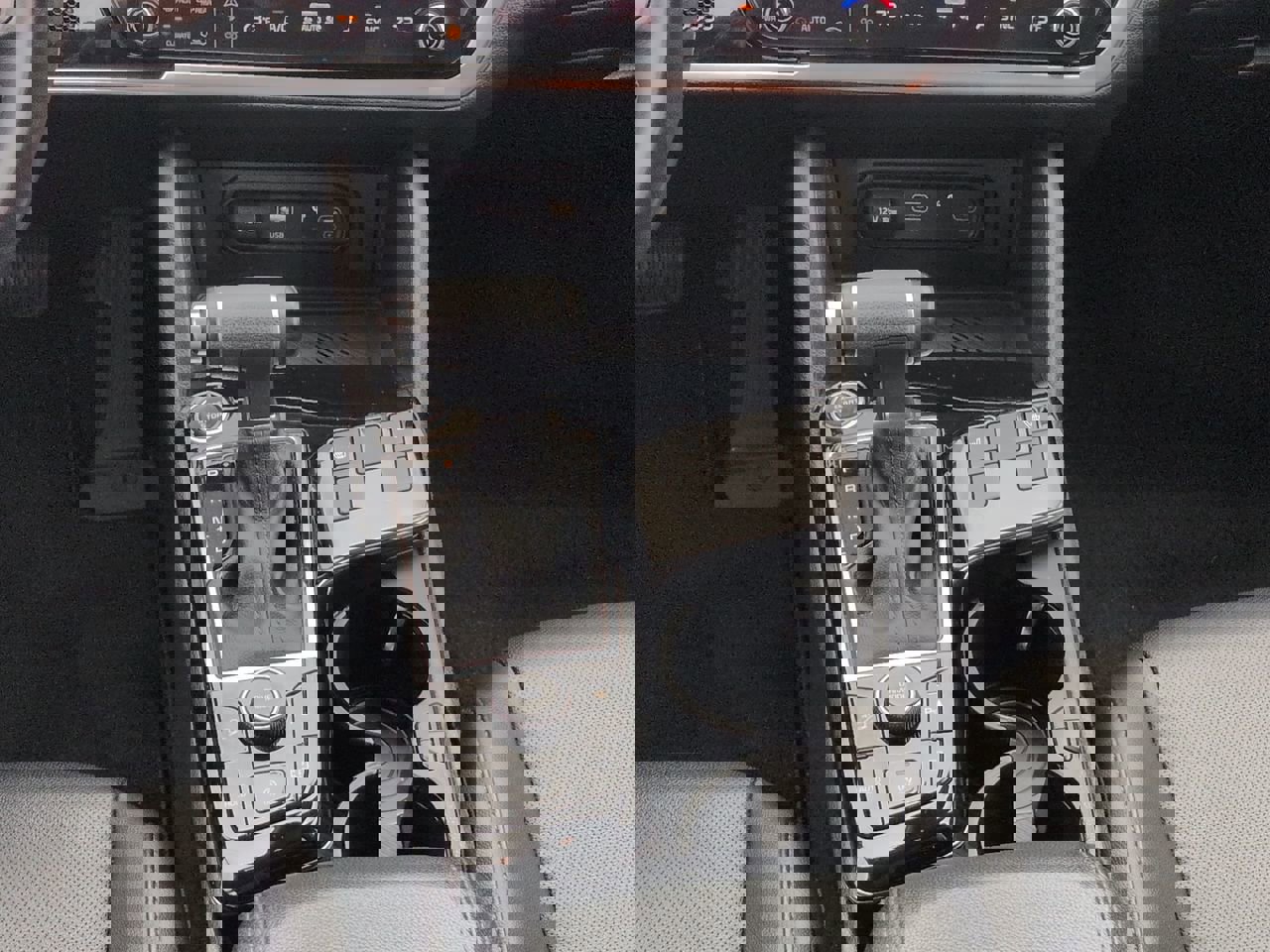 Used 2024 Kia Sportage EX image 26