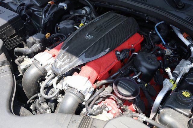 Certified 2022 Maserati Quattroporte Trofeo image 9