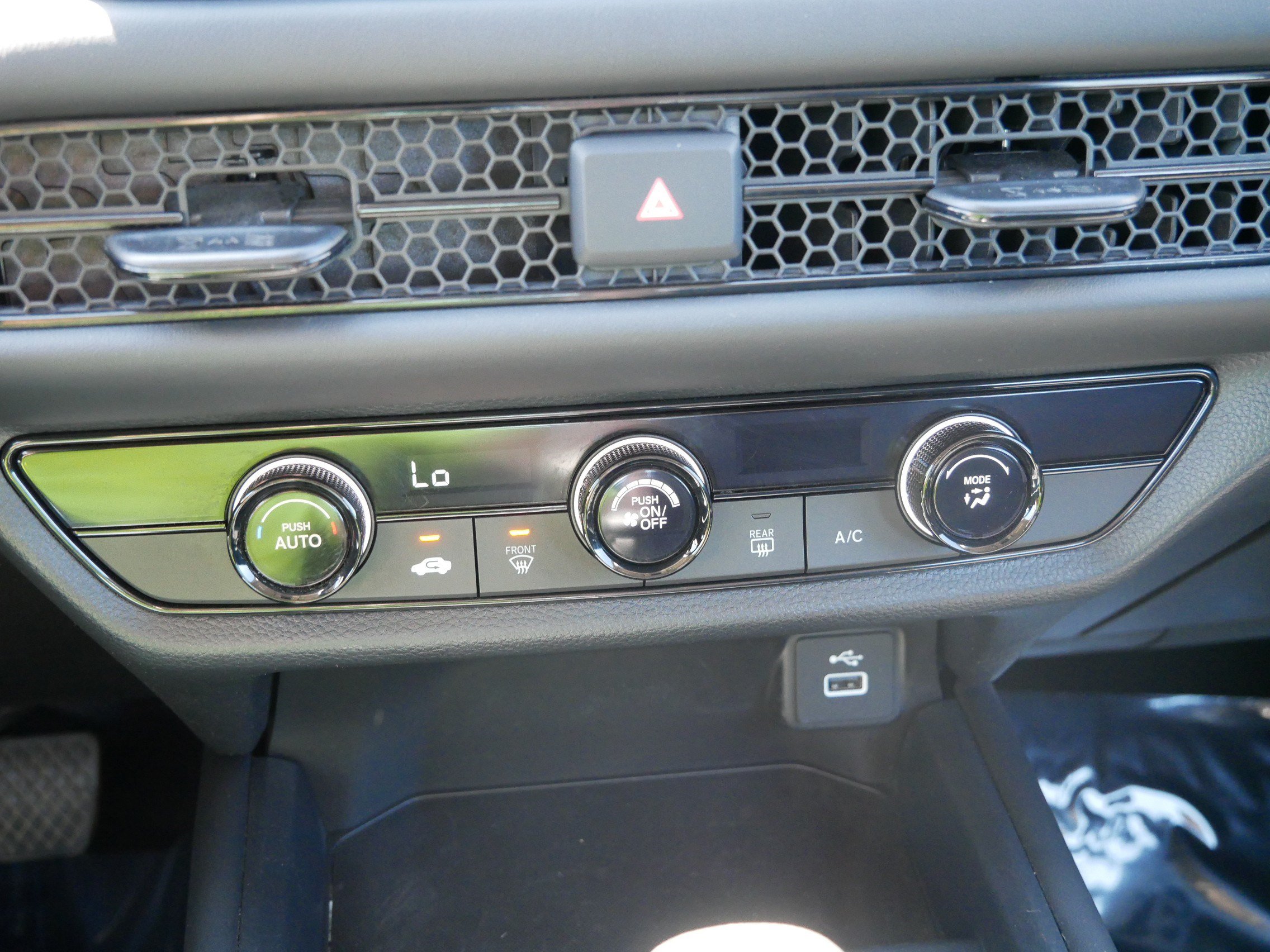 Certified 2024 Honda HR-V LX image 23