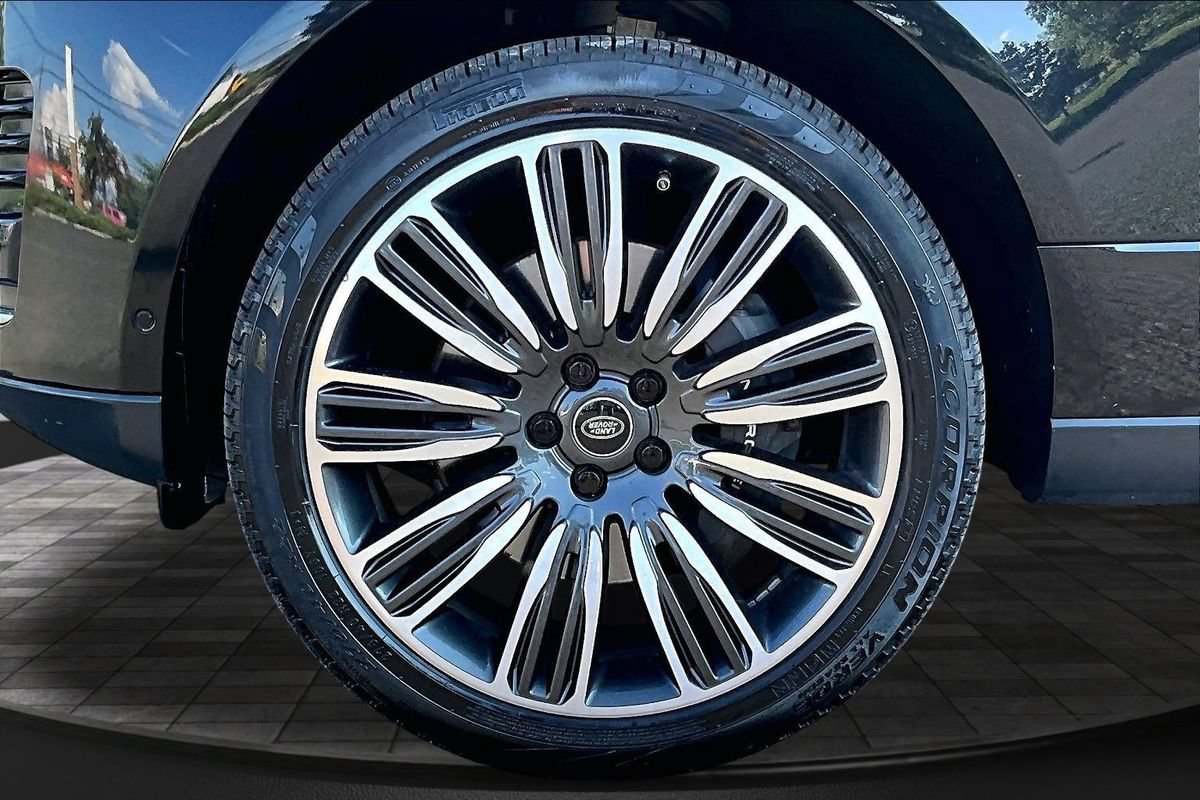 Used 2019 Land Rover Range Rover Supercharged AWD/4WD image 40