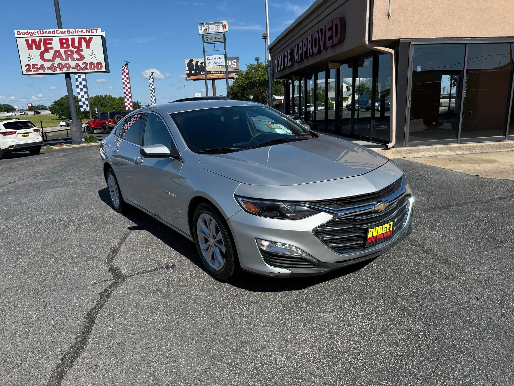 Used 2020 Chevrolet Malibu LT image 3