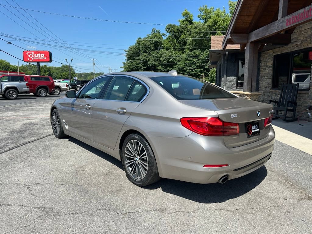 Used 2017 BMW 530i RWD image 3