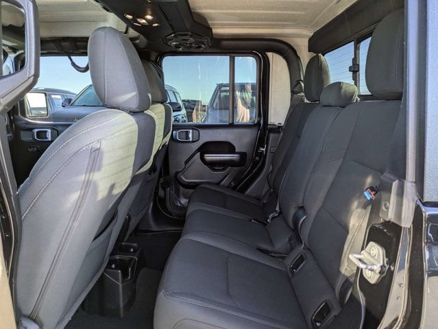 Used 2021 Jeep Gladiator Sport AWD/4WD image 13