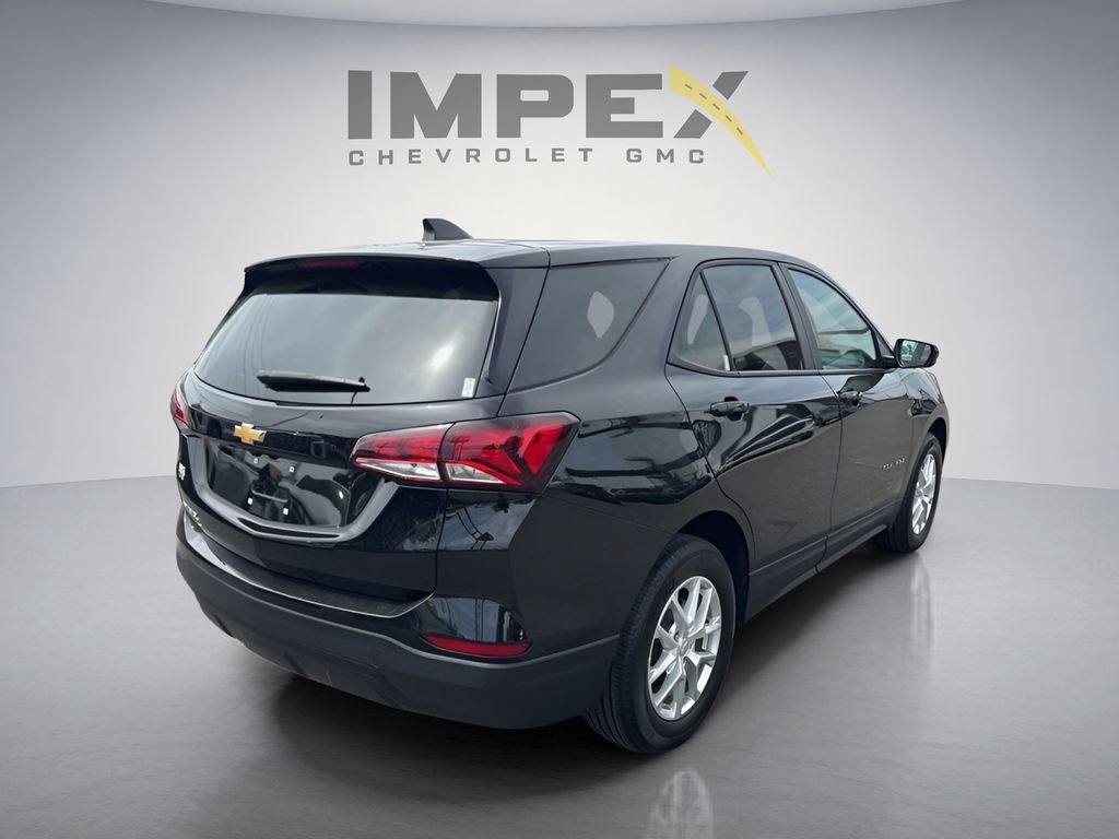 Used 2024 Chevrolet Equinox LS w/ LS Convenience Package FWD image 5