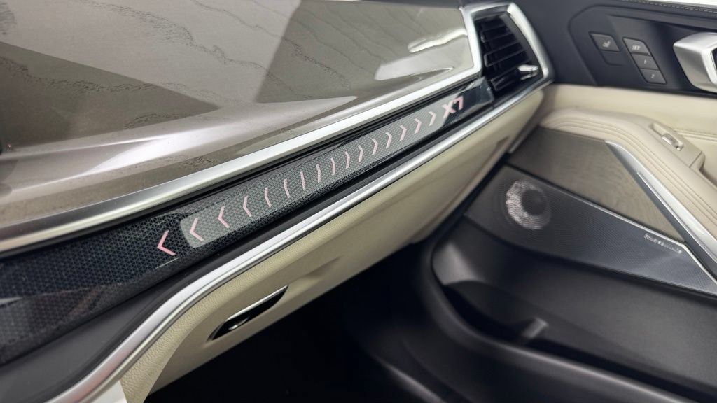 New 2026 BMW ALPINA XB7 AWD/4WD image 18