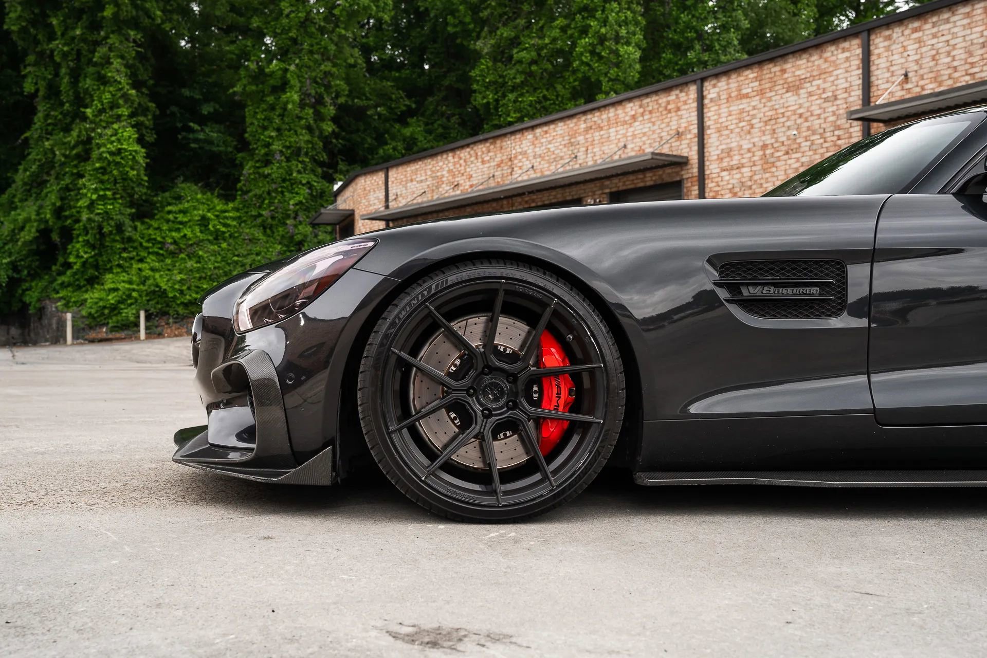 Used 2016 Mercedes-Benz AMG GT S w/ Exclusive Interior Package image 3