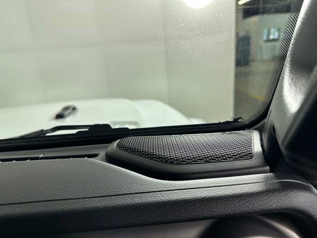 Used 2023 Jeep Wrangler Unlimited w/ Convenience Group image 29