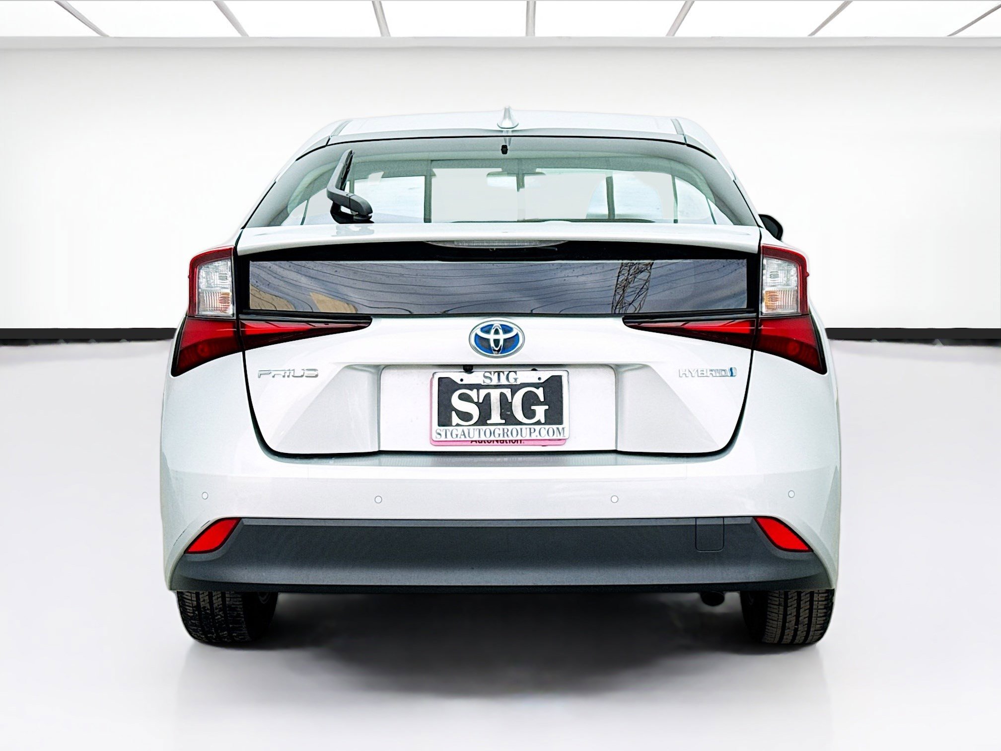 Used 2019 Toyota Prius L Eco image 5