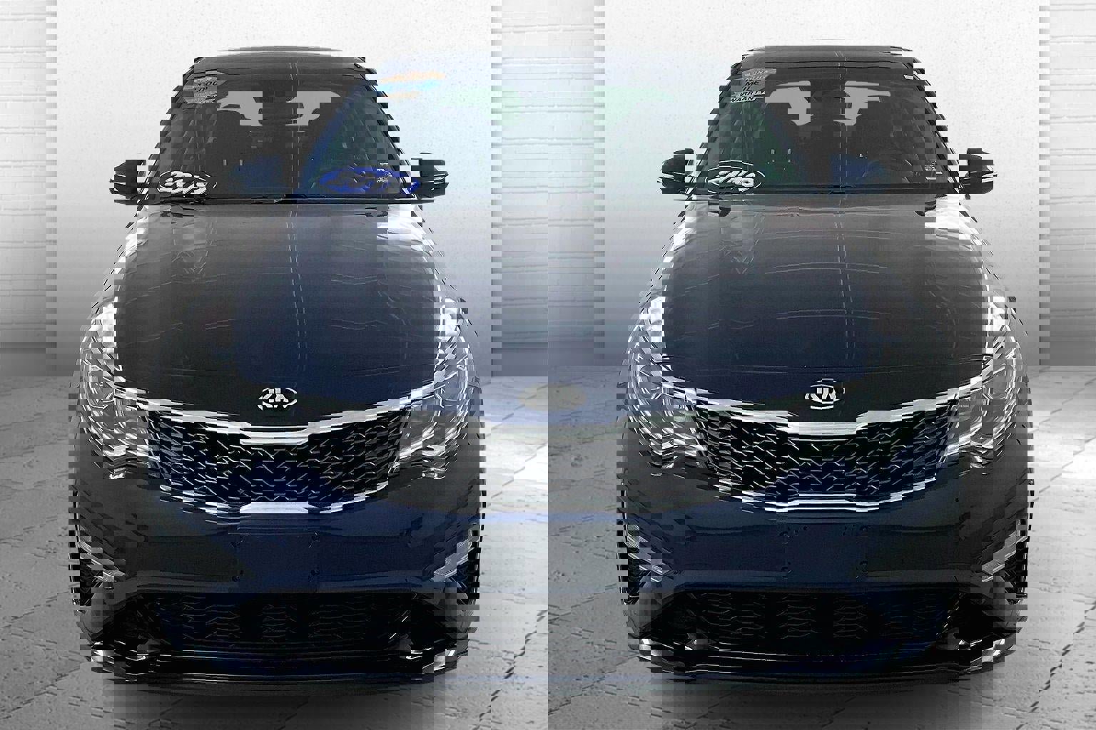 Used 2019 Kia Optima LX image 2