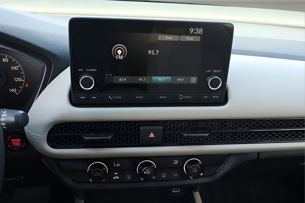 Used 2023 Honda HR-V LX image 22