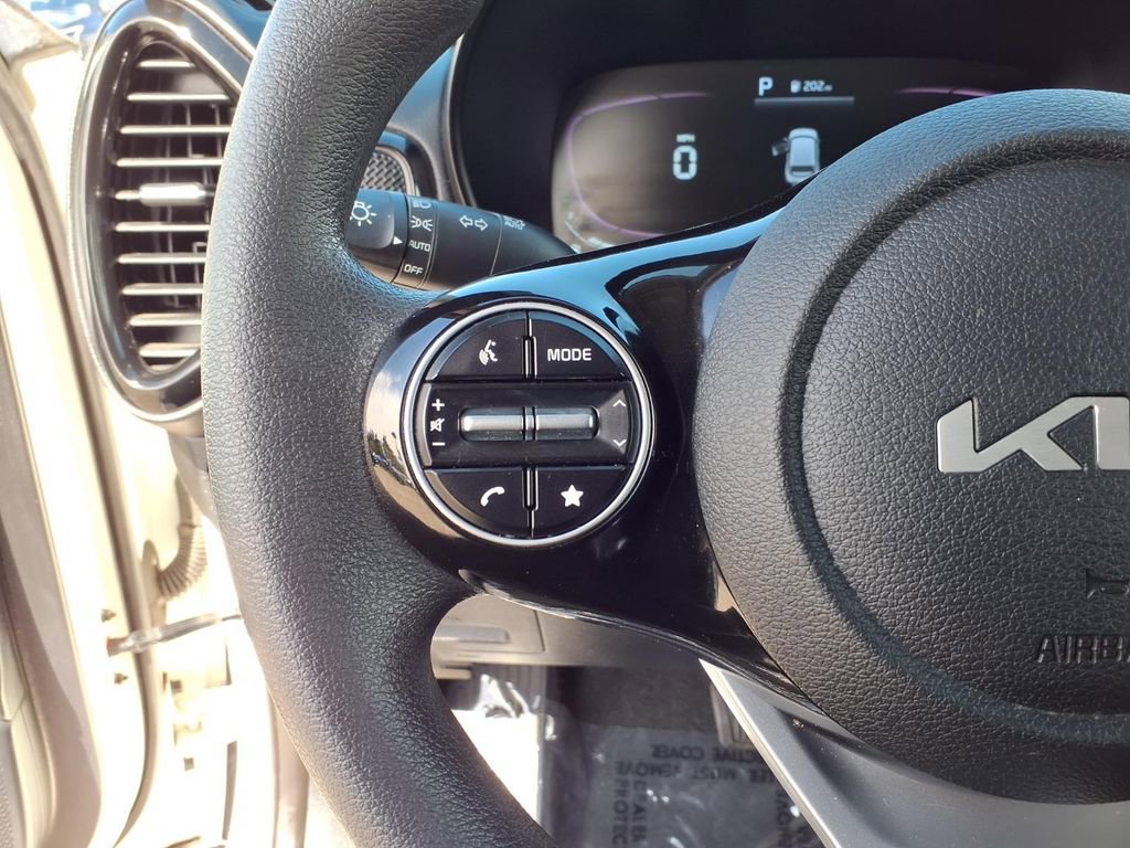 Certified 2024 Kia Soul S image 17