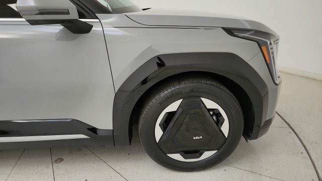 Used 2026 Kia EV9 Land AWD/4WD image 22
