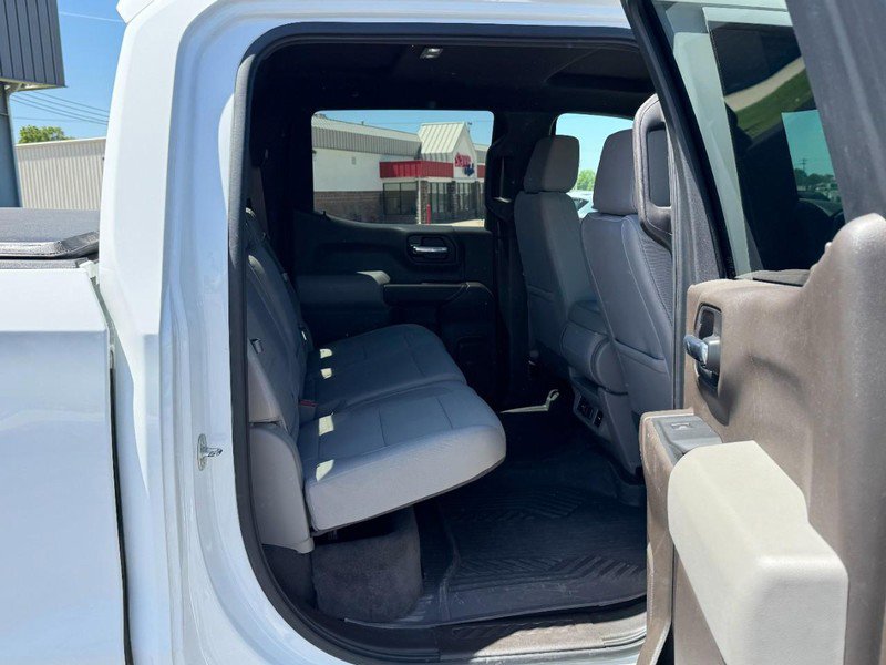 Used 2022 Chevrolet Silverado 1500 LT AWD/4WD image 10