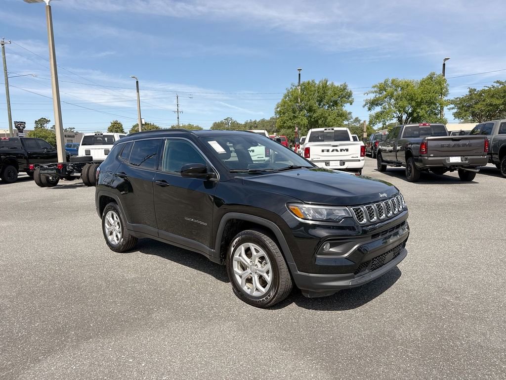 Used 2024 Jeep Compass Latitude AWD/4WD video 1