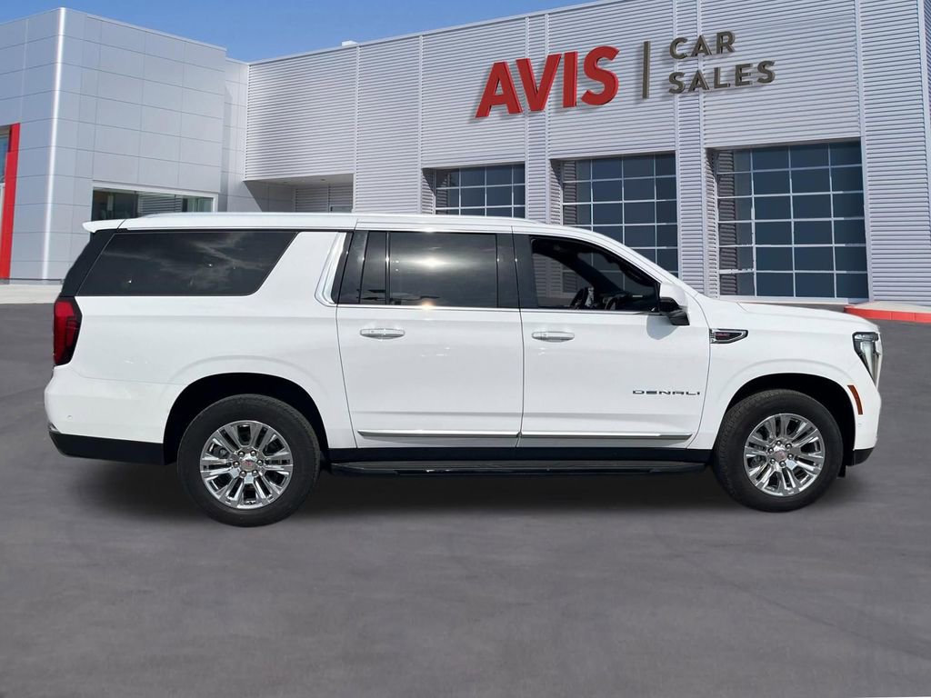 Used 2025 GMC Yukon XL Denali image 14