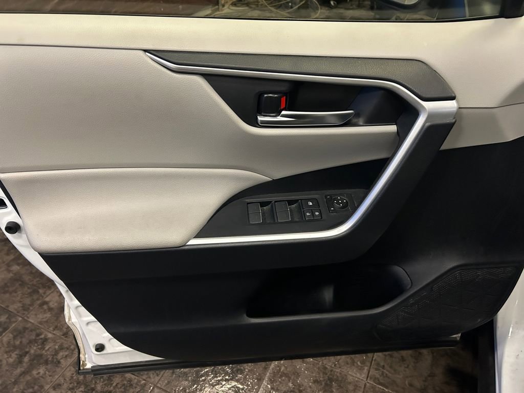 Used 2023 Toyota RAV4 XLE w/ Convenience Package AWD/4WD image 20