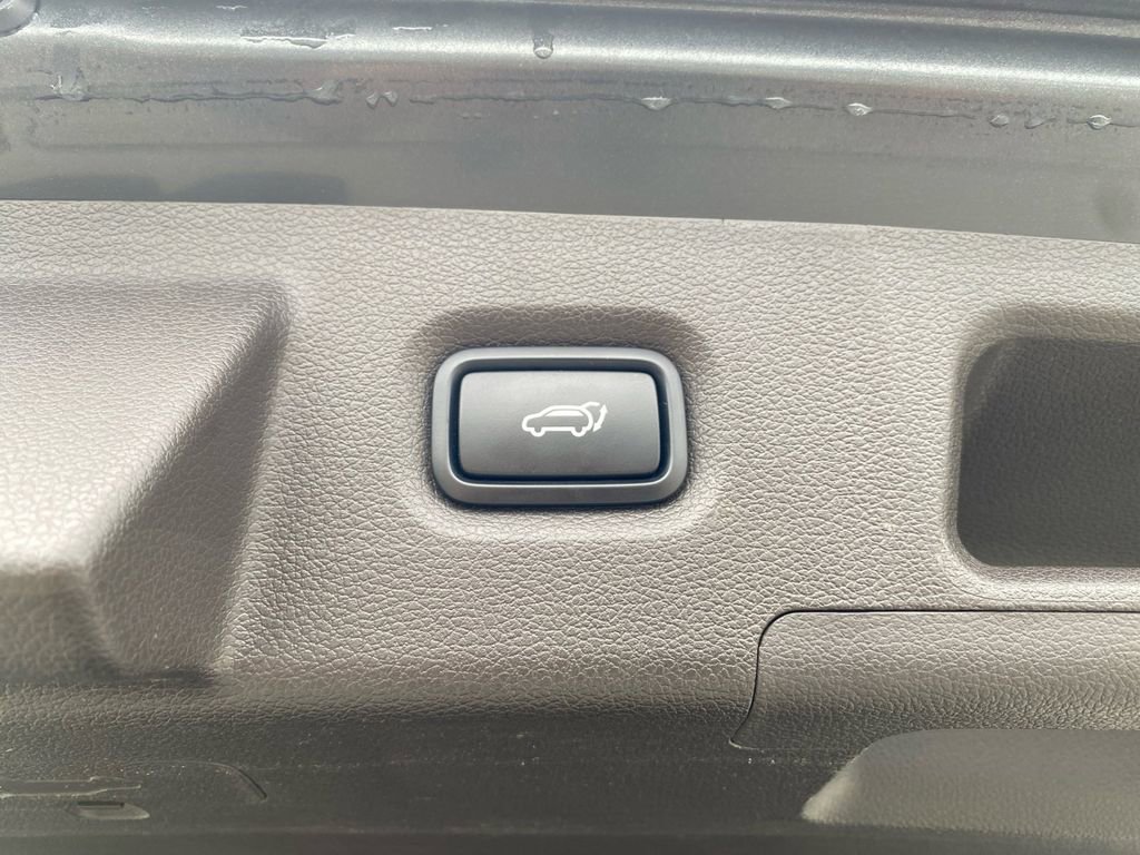 Used 2019 Hyundai Santa Fe FWD image 10