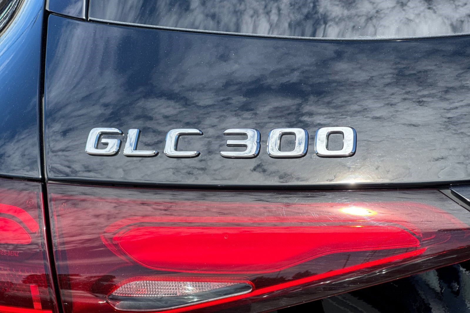 Certified 2024 Mercedes-Benz GLC 300 image 30