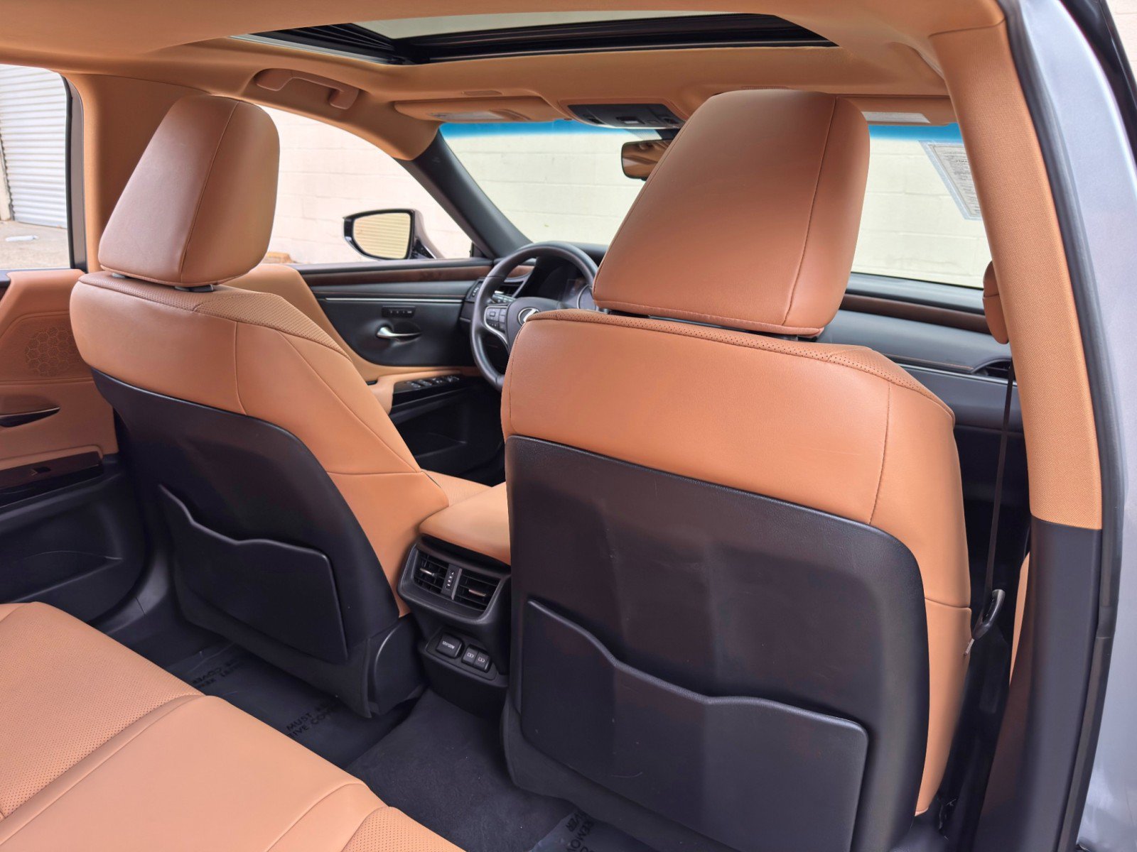 Used 2024 Lexus ES 350 w/ Premium Package FWD image 39
