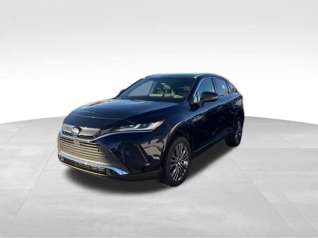 Used 2022 Toyota Venza XLE