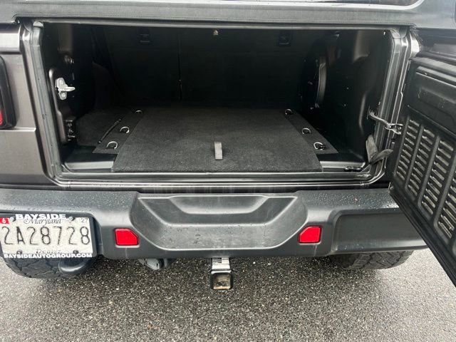 Used 2018 Jeep Wrangler Unlimited Sahara image 15