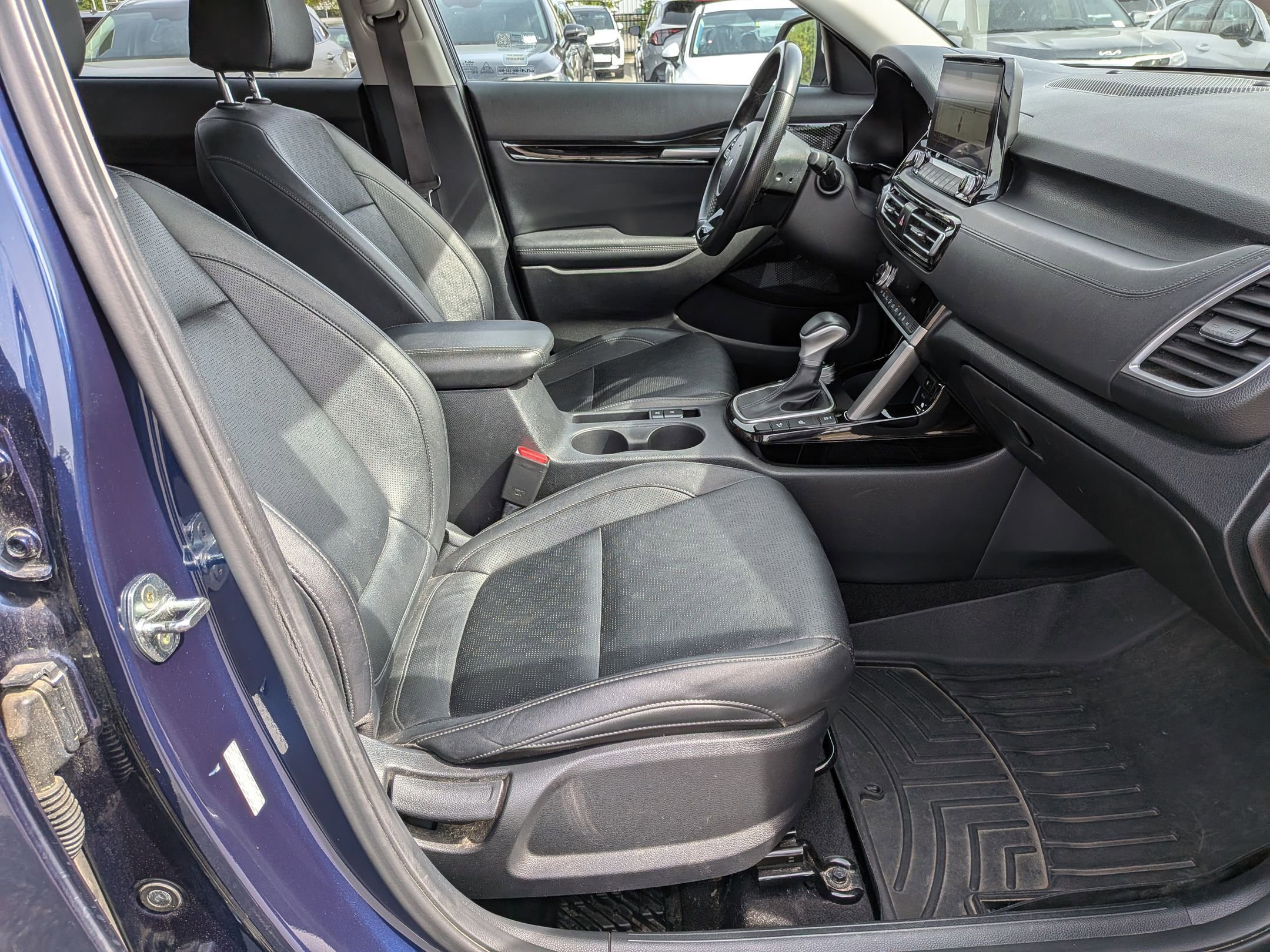 Used 2023 Kia Seltos SX AWD/4WD image 37