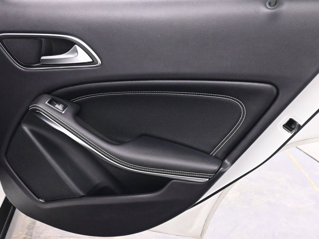 Used 2019 Mercedes-Benz GLA 250 GLA 250 image 17