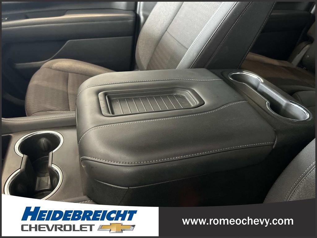 Used 2023 Chevrolet Suburban LS AWD/4WD image 27