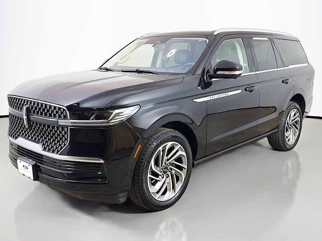 Used 2025 Lincoln Navigator Reserve AWD/4WD image 13