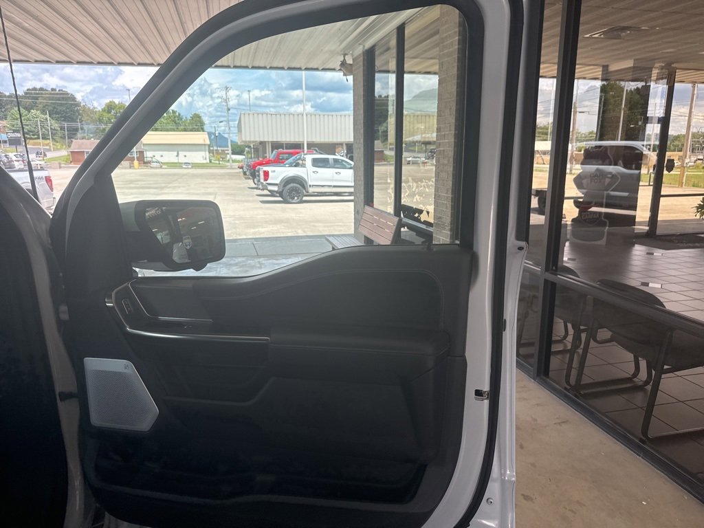 New 2025 Ford F150 Platinum w/ Equipment Group 702A High image 21