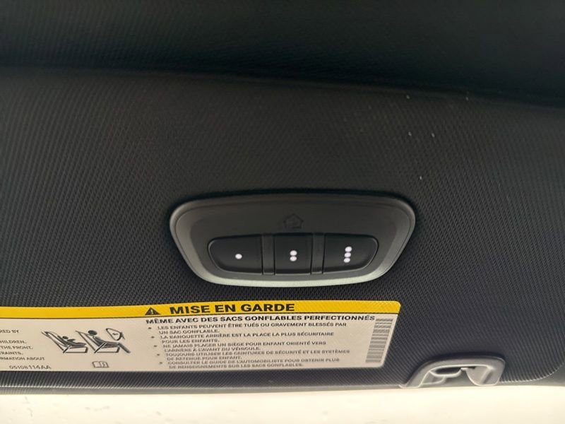 New 2026 Chrysler Pacifica Limited image 38